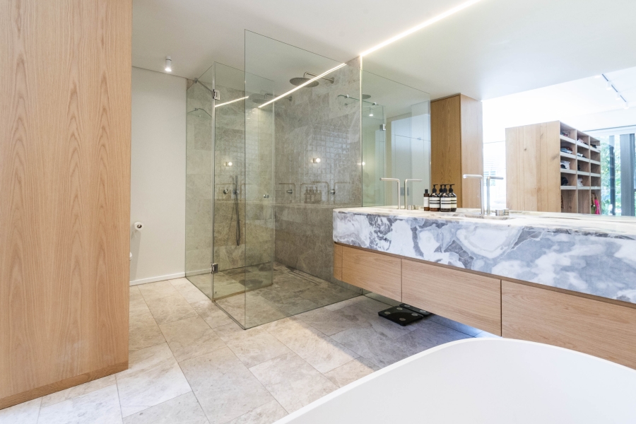 4 Bedroom Property for Sale in Fresnaye Western Cape